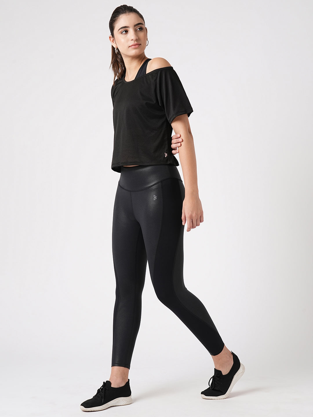 Carbon Black Off-Shoulder Tee BODD ACTIVE